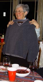 NanSweater.JPG (8934 bytes)